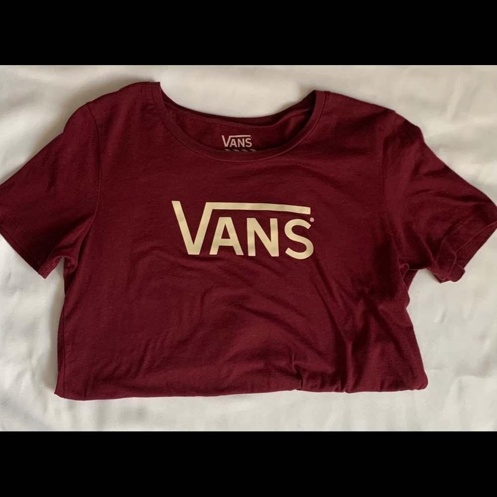 Burgundy Classic Vans T shirt 🛹